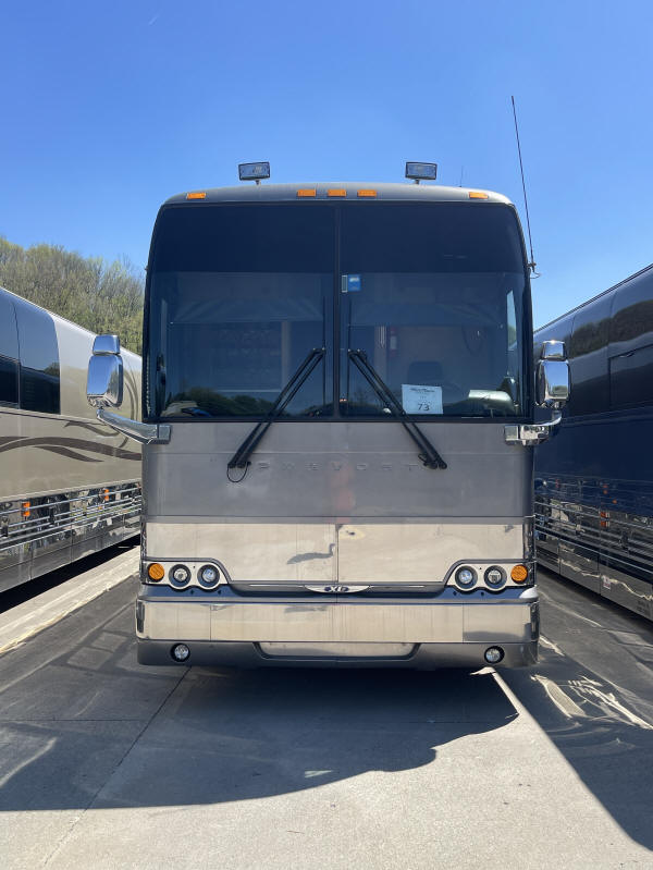 2005 Prevost Entertainer Bus # 49459 For Sale at Staley Bus Sales / Staley Coach in Nashville, Tennessee.