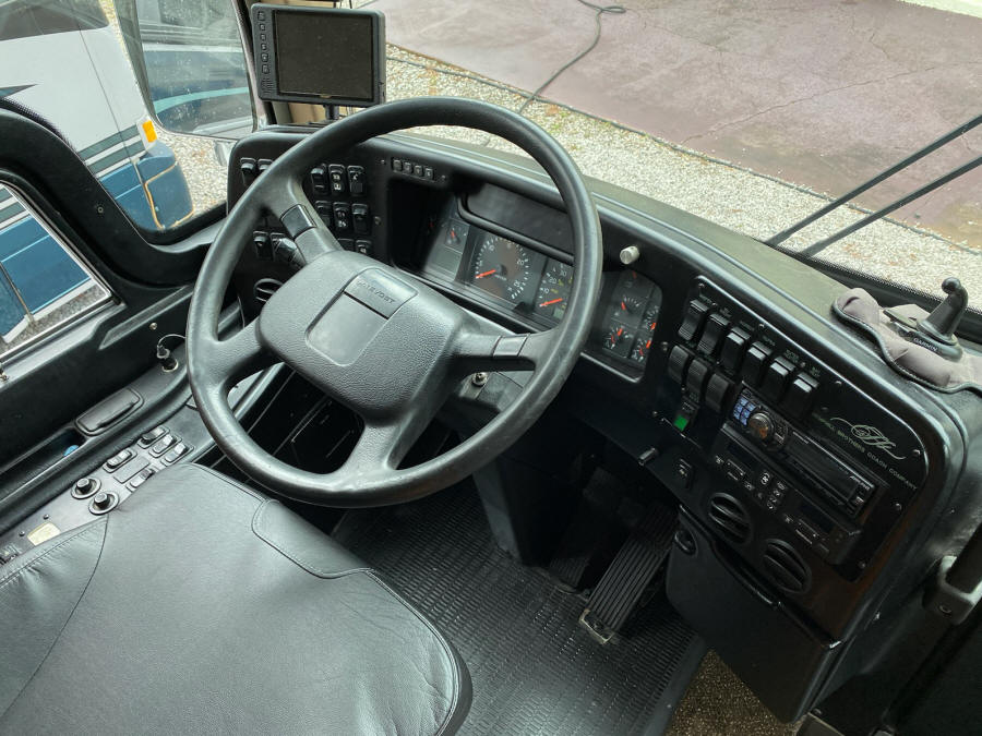 bus  49525