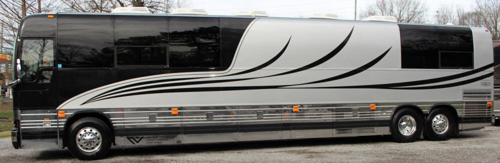 2005 Prevost XLII Entertainer Bus #49376 For Sale at Staley BUs Sales, Nashville, TN.