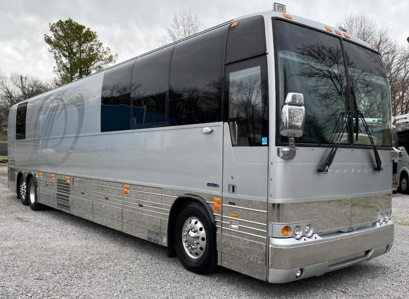 2010 Prevost Entertainer Bus # 49529 For Sale at Staley Bus Sales / Staley Coach in Nashville, Tennessee.
