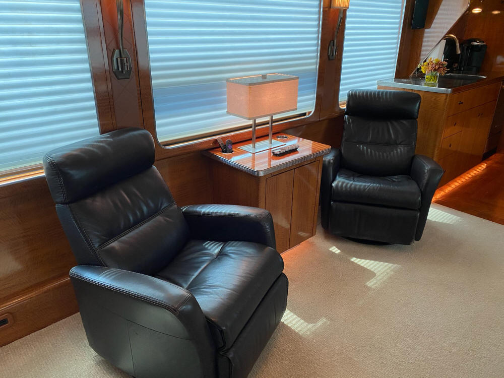 Alan Jacksons personal touring bus For Sale at Staley Bus Sales / Staley Coach in Nashville, Tennessee.