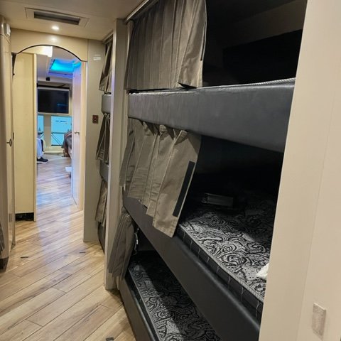 2005 H3-45 Dual Slide Entertainer Bus # 49547 For Sale at Staley Bus Sales / Staley Coach in Nashville, Tennessee