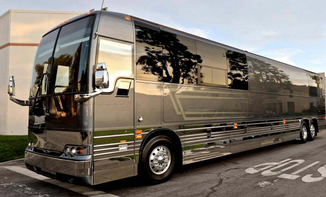 49390  2020 X3-45 Prevost Entertainer Bus For Sale at Staley Bus Sales / Staley Coach, Nashville, Tennessee.